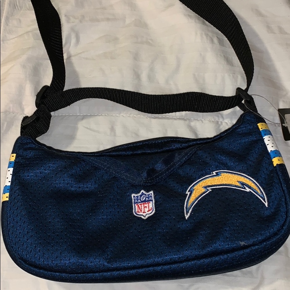 Chargers purse